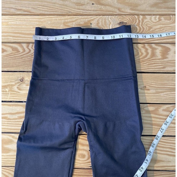 NEW Anti X Seamless Leggings Size Medium Women’s Black - Picture 6 of 8